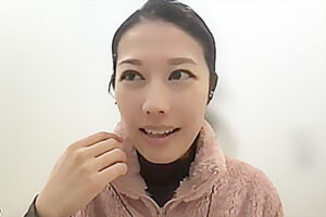 オンライン取材中の挾間さん